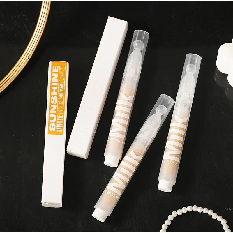 🥛 Milk Presses Brightening Concealer Pen 🥛