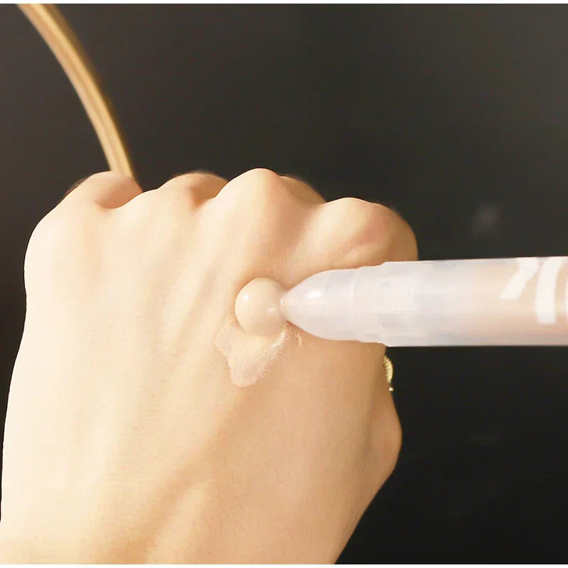 🥛 Milk Presses Brightening Concealer Pen 🥛